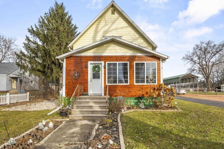 602 West Main Street  Wautoma WI 54982 photo