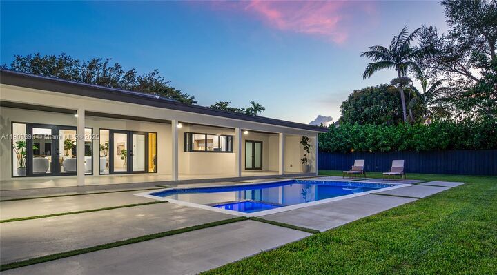 Property Photo: 7865 SW 183rd Ter FL 33157