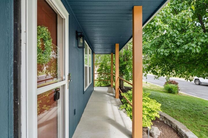 Property Photo: 2317 E 52nd Ln WA 99223