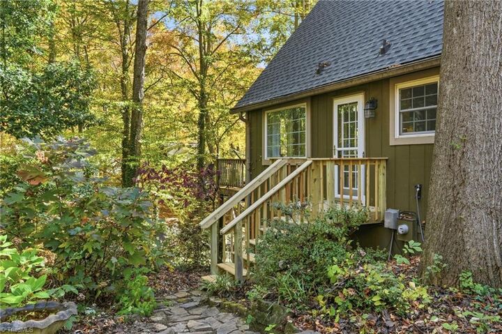 Property Photo: 2595 Azalea Place NC 27103