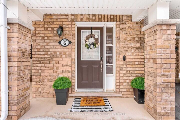 Photo de la propriété:  1025 Nadalin Heights 6  ON L9T 8R3 