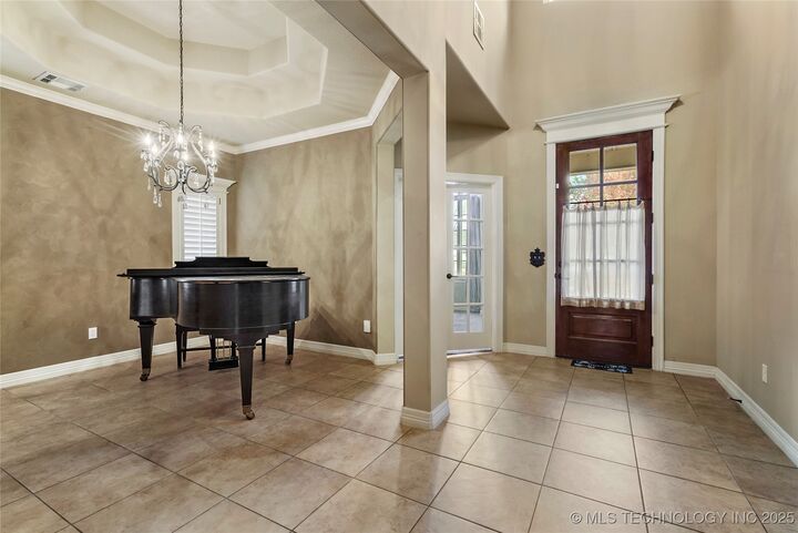 Property Photo:  12006 S Oswego Avenue  OK 74137 