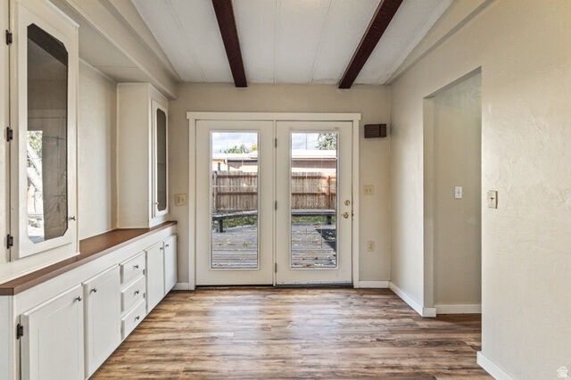Property Photo: 837 S 610 W UT 84701