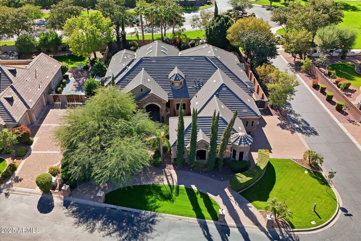 Property Photo:  3121 E Bonanza Court  AZ 85297 
