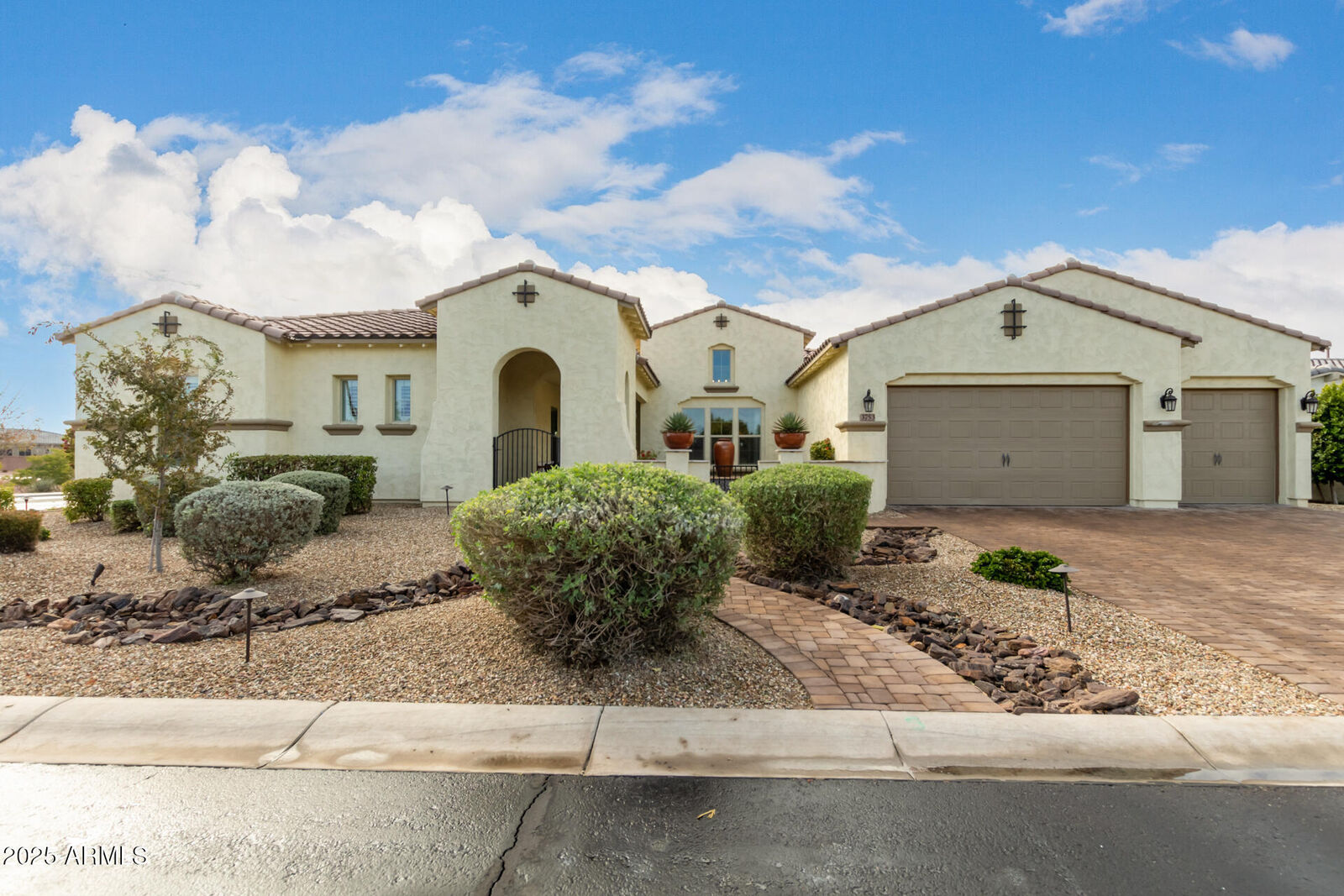 Property Photo:  3753 E Fairbrook Street  AZ 85205 