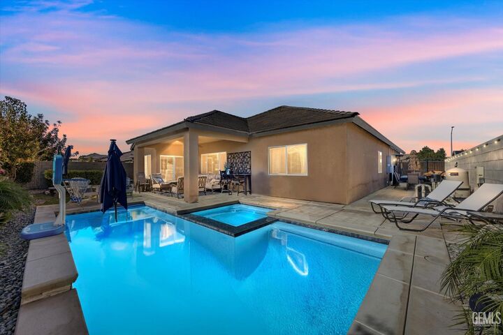 Property Photo: 9121 Bolero Avenue CA 93312