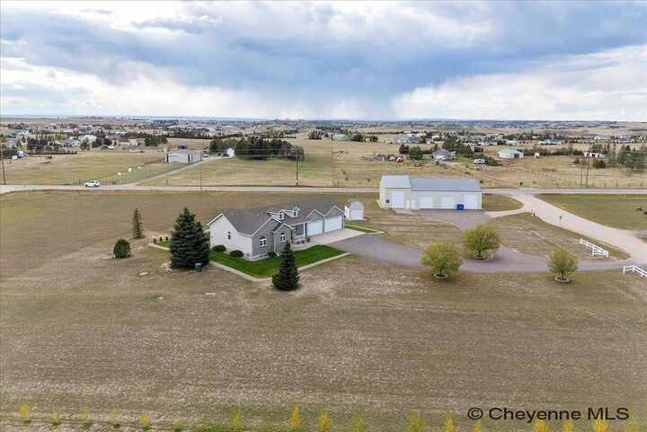 Property Photo: 7017 Harvest Loop WY 82009