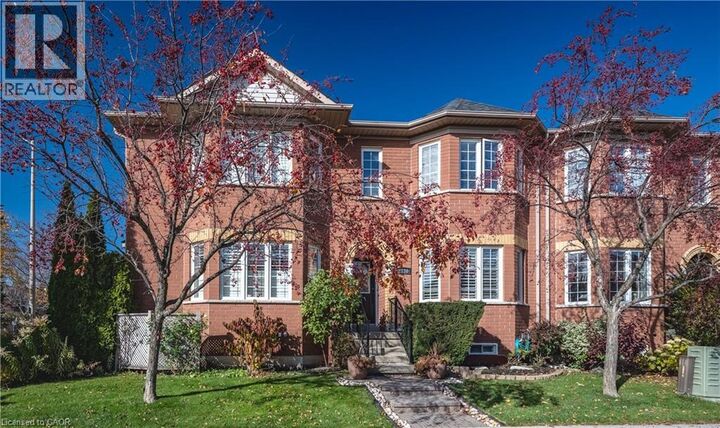 2130 Forest Gate Park  Oakville ON L6M 4B4 photo