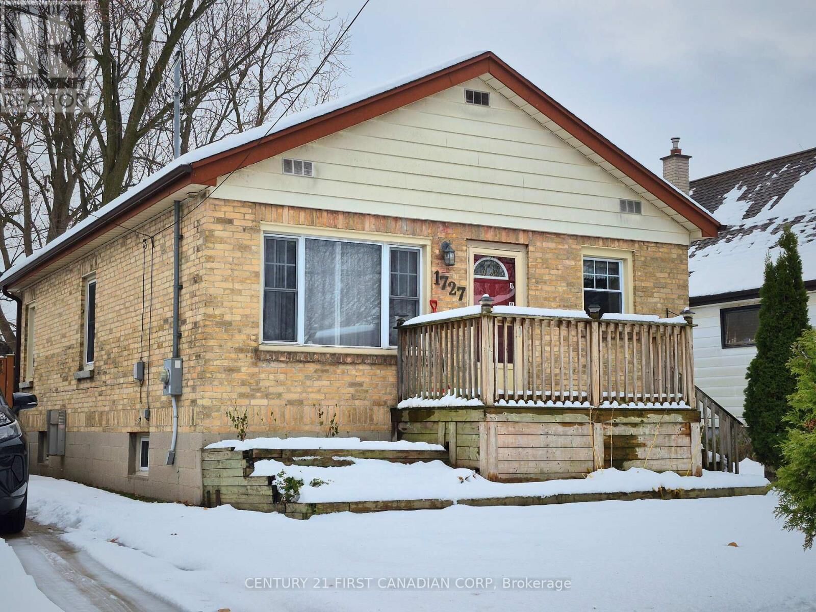 Property Photo: 1727 Parkhurst Avenue ON N5V 2C4