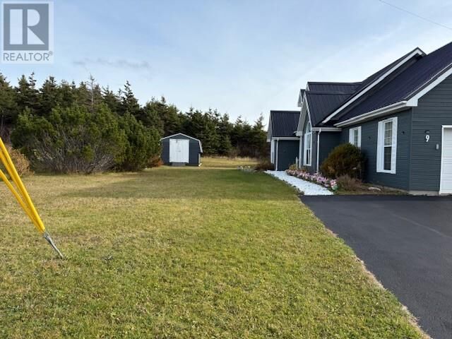 Property Photo:  9 McCarthy'S Lane  NL A2N 3N1 