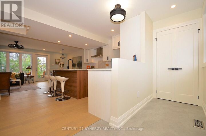 Photo de la propriété: 660 Hochelaga Street 32 ON K1K 2E9