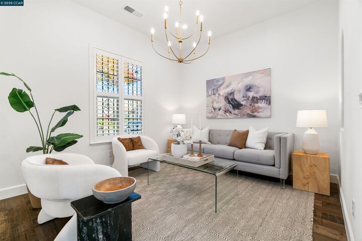 Property Photo:  108 Geranium Ct  CA 94582 