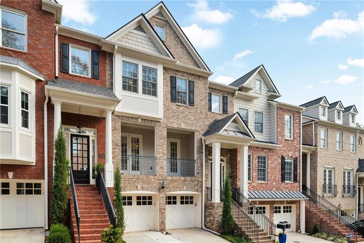 Property Photo:  5945 Reddington Way  GA 30328 