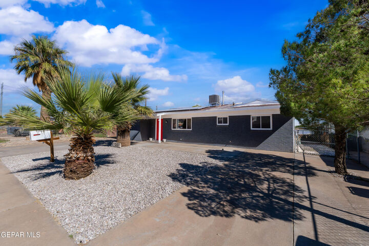 Property Photo: 10360 Redwood Street TX 79924