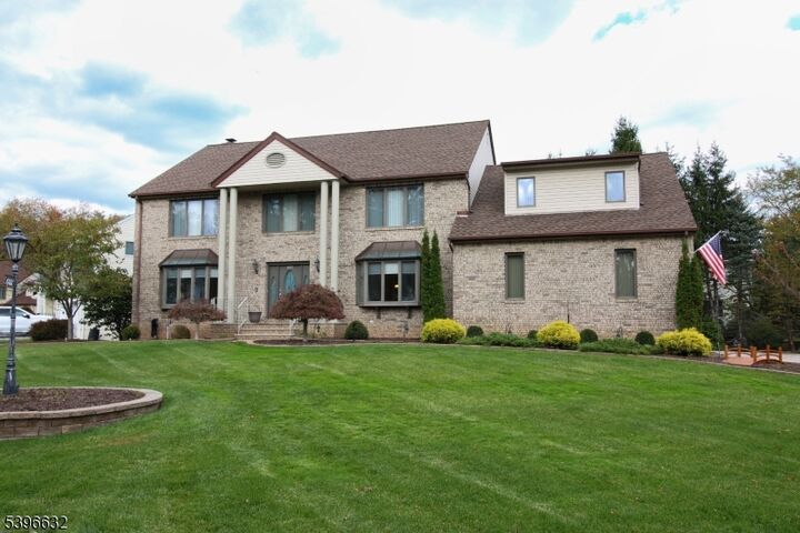 602 Mill Run  Paramus Boro NJ 07652 photo