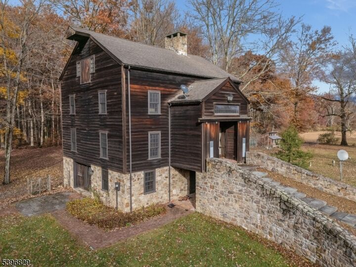 140 Driftway East  Union Twp. NJ 08827 photo