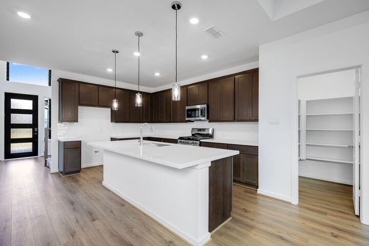 Property Photo:  22119 Strathfield Circle  TX 77433 