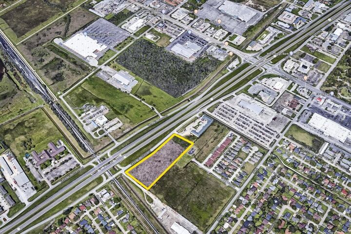 Property Photo: 4400 Highway 73 TX 77642