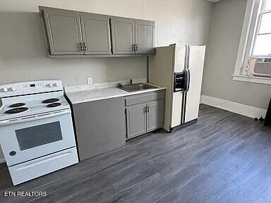 Property Photo: 420 N Roane St 7 TN 37748