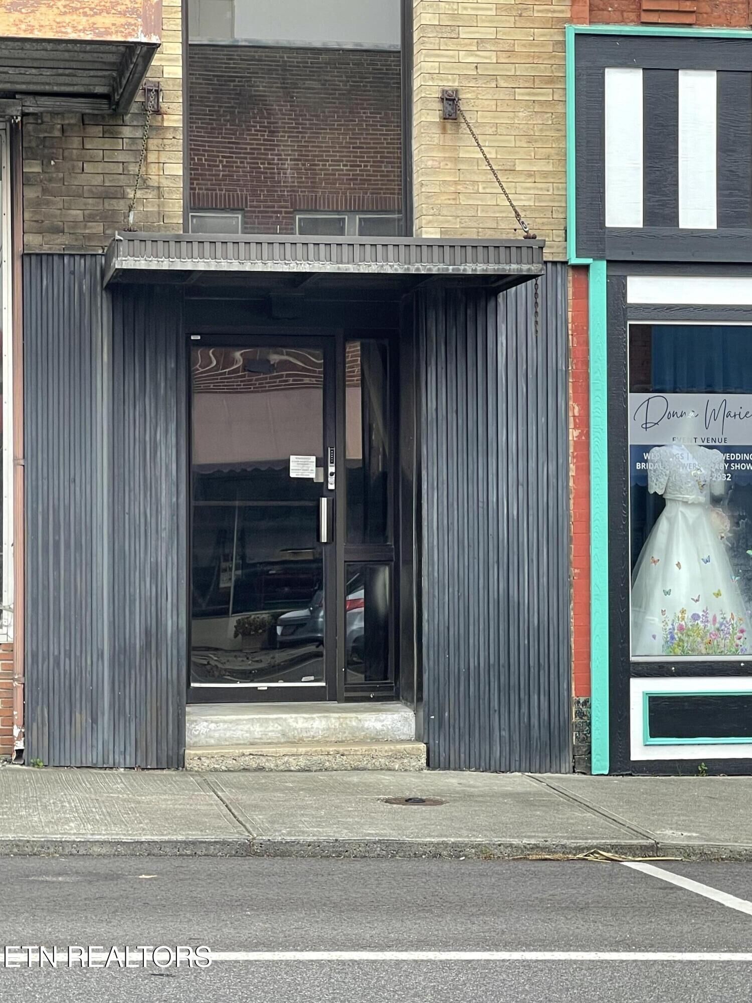 Property Photo: 420 N Roane St 5 TN 37748