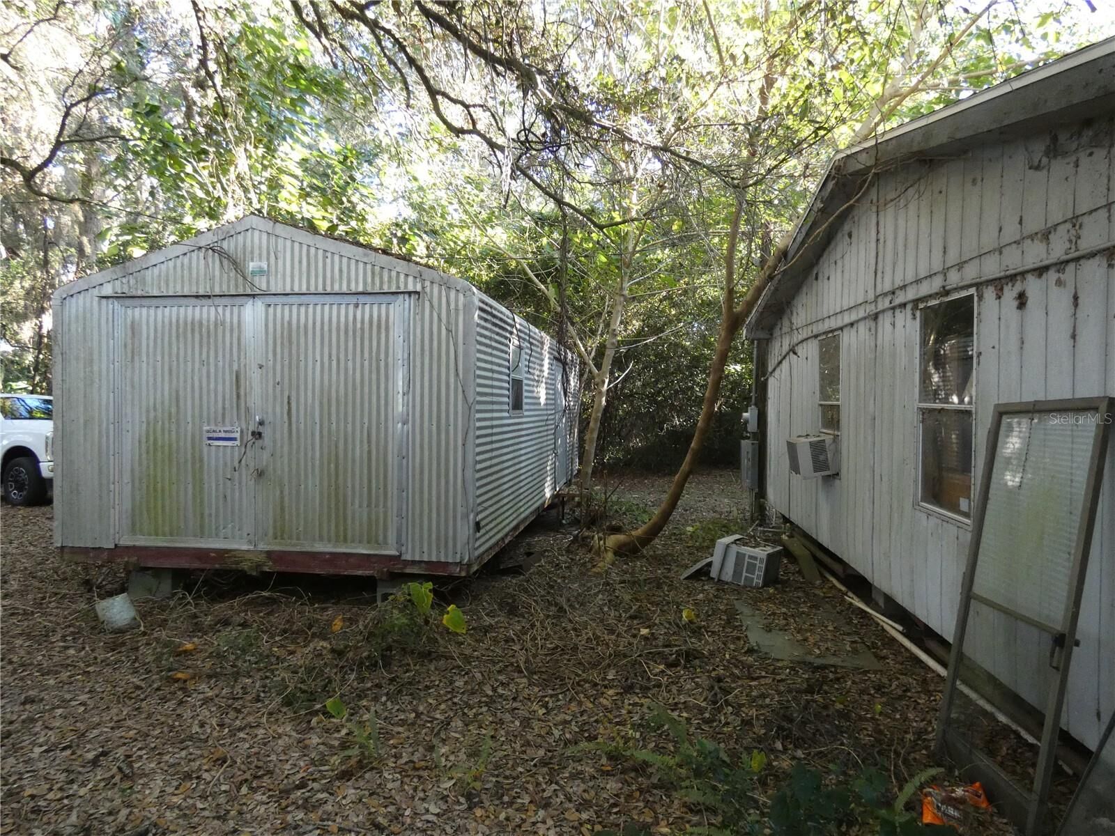 Property Photo: 13701 NE 10th Court FL 32113