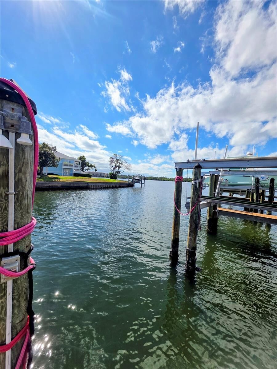 Property Photo: 5011 Starfish Drive SE 21ss FL 33705