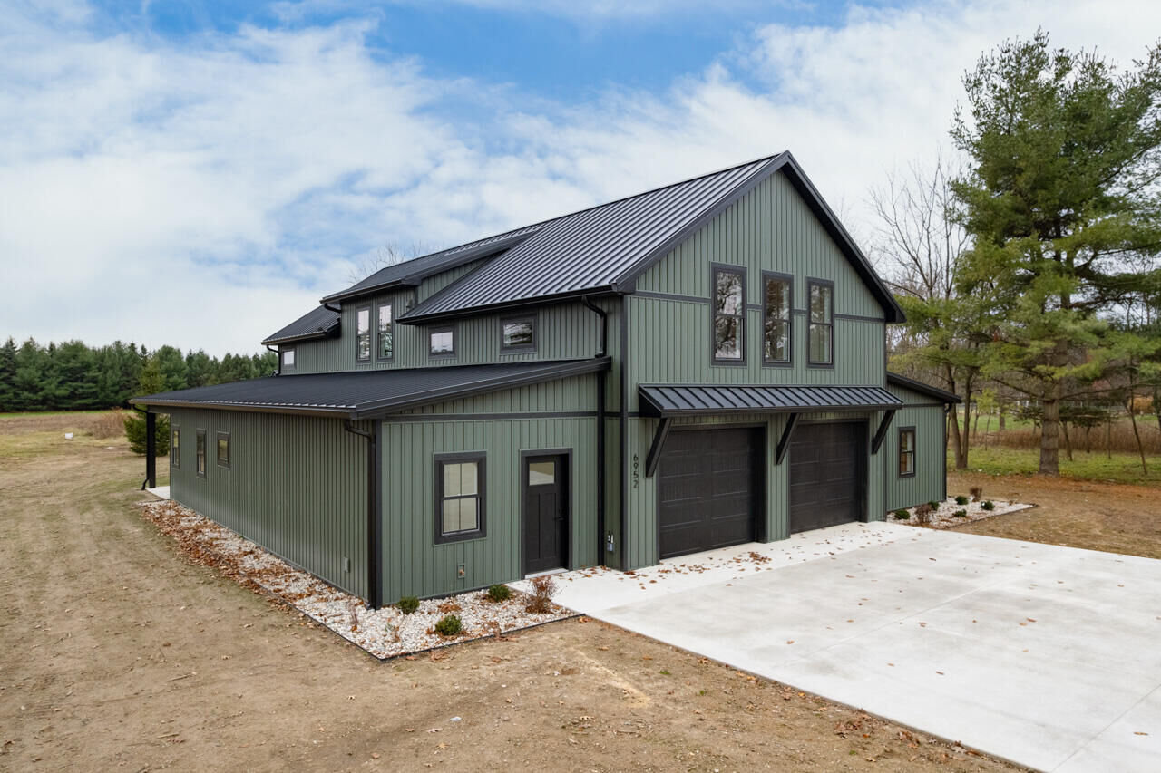 Property Photo:  6952 E E Avenue  MI 49083 