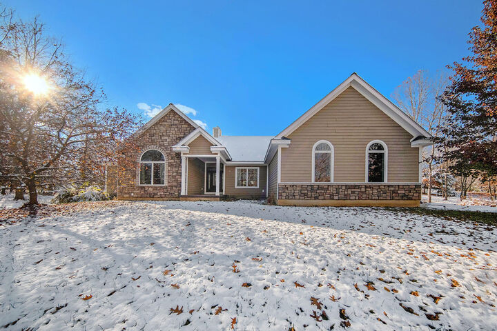 Property Photo: 6820 Bowerman Road MI 49246