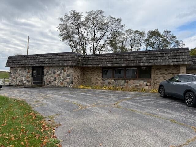 Property Photo: 2502 Boyer Road MI 49038