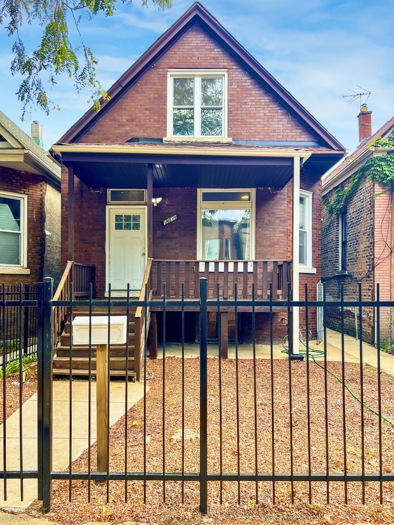 Property Photo:  5639 S Emerald Avenue  IL 60621 