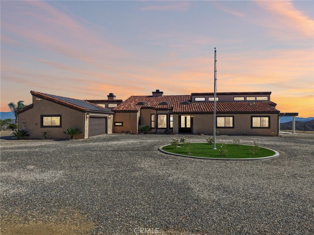 Property Photo: 37289 Via Majorca CA 92562