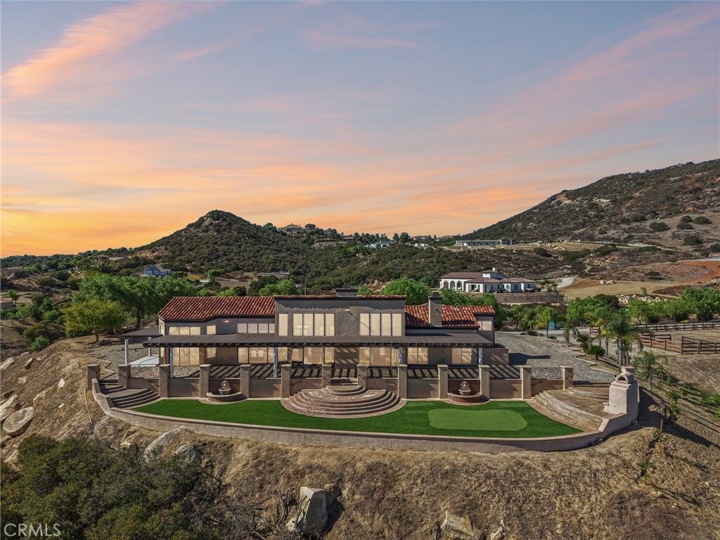 Property Photo:  37289 Via Majorca  CA 92562 