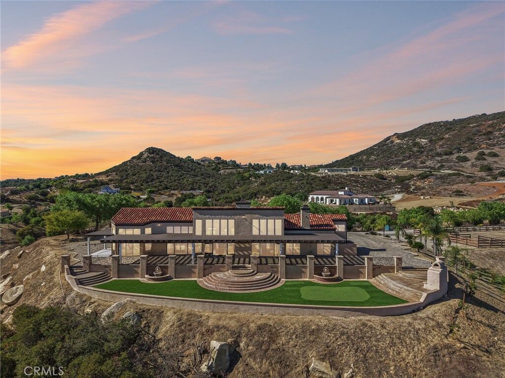 Property Photo:  37289 Via Majorca  CA 92562 