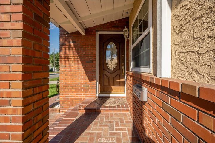 Property Photo: 6142 Oliva Avenue CA 90712