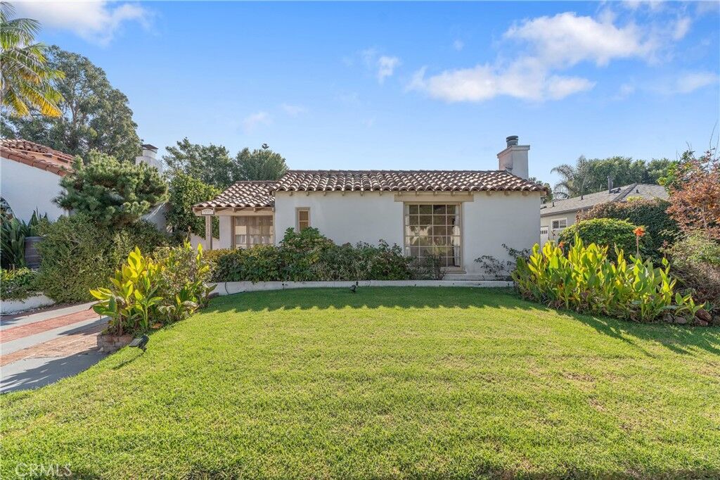 Property Photo: 10636 Ayres Avenue CA 90064