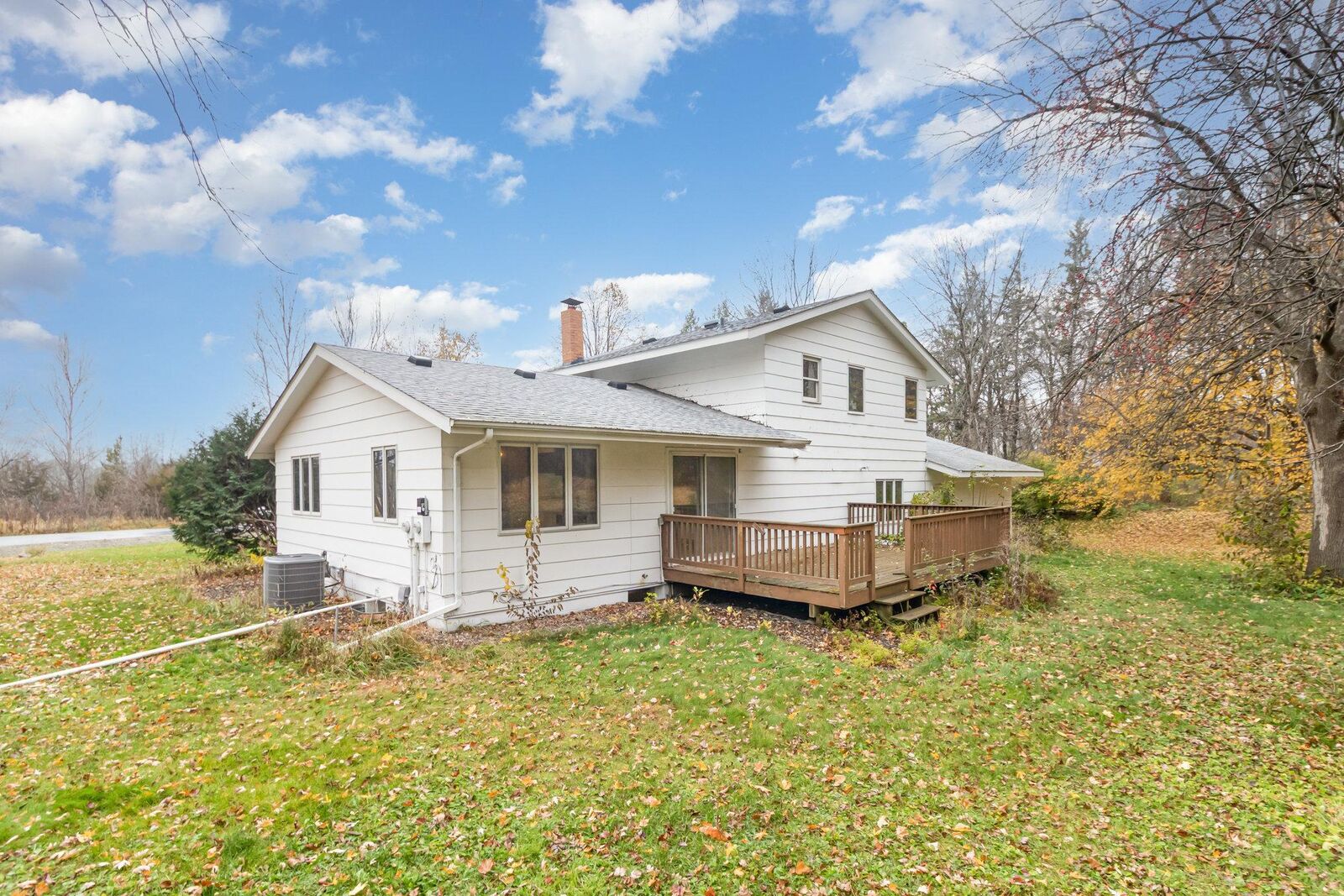 Property Photo:  9832 Chisholm Trail  MN 55340 