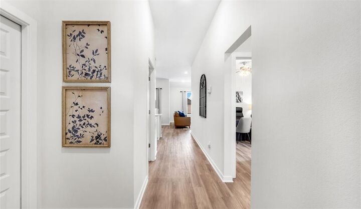 Property Photo: 438 W Taverner Xing AR 72730