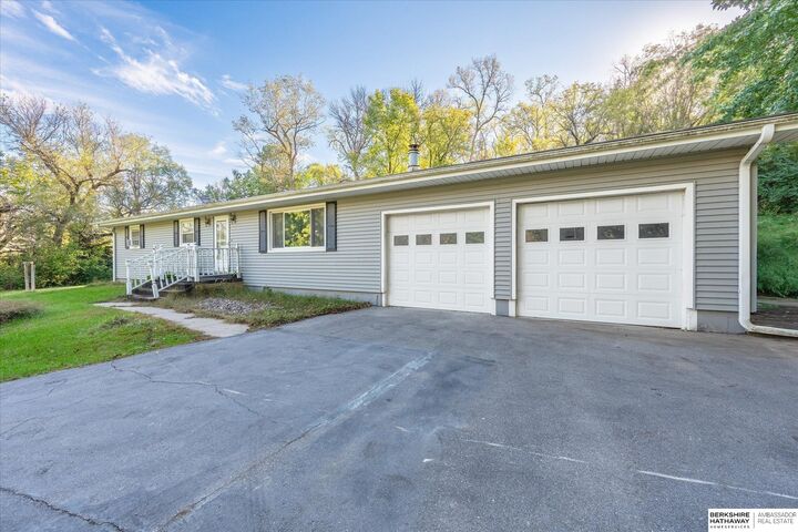 Property Photo: 33136 170th Street IA 51555