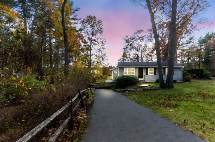 9 Marion Rd  Middleboro MA 02346 photo