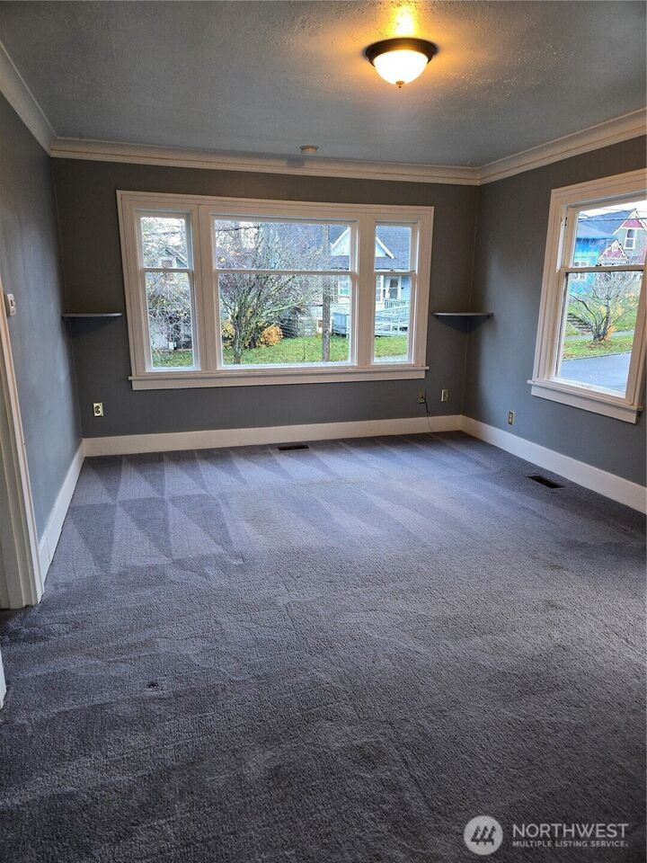 Property Photo: 508 Gladstone Street WA 98225