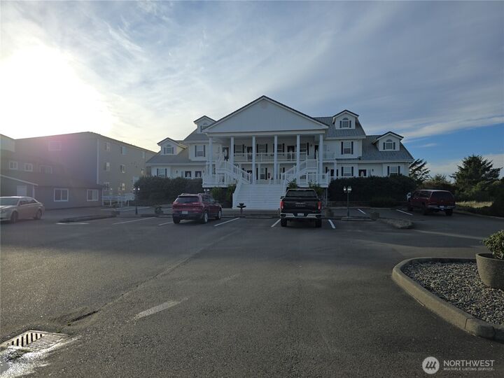 Property Photo: 855 NW Ocean Shores Boulevard 201 WA 98569