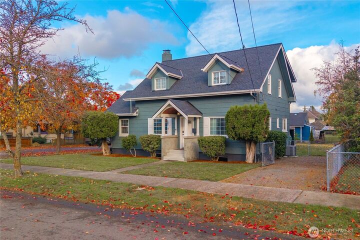 Property Photo:  1001 S Prospect Street  WA 98405 