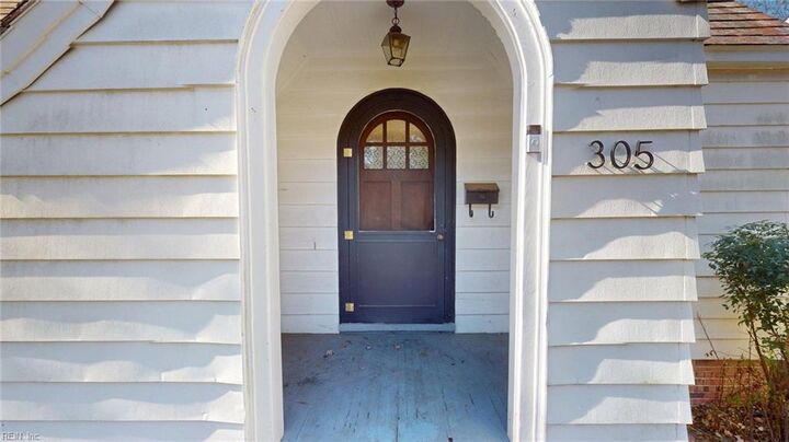 Property Photo: 305 Raleigh Ave VA 23661