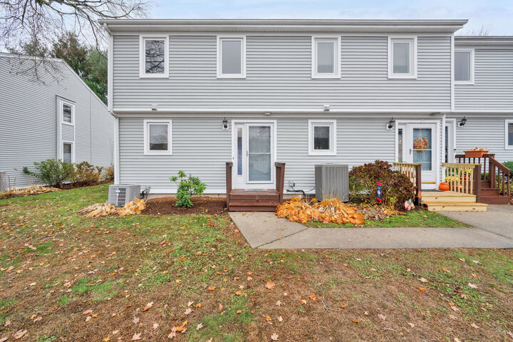 Property Photo:  41 Mallard Cove 41  CT 06424 