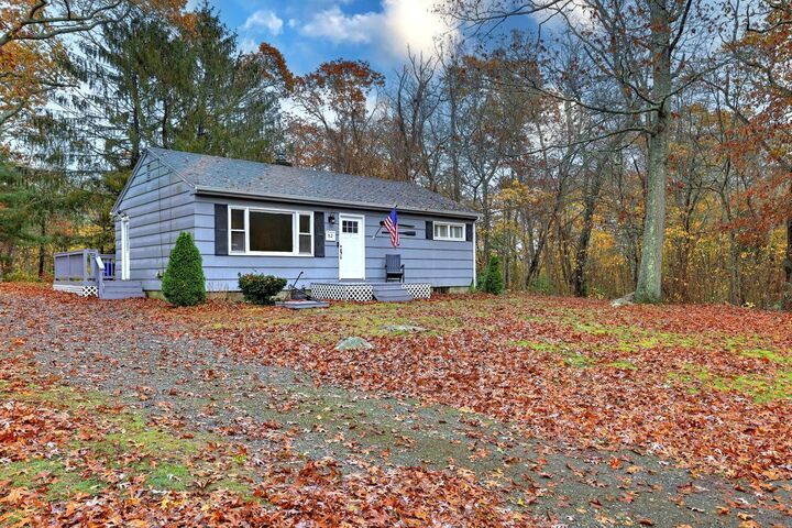 52 Briar Patch Road  Stonington CT 06378 photo