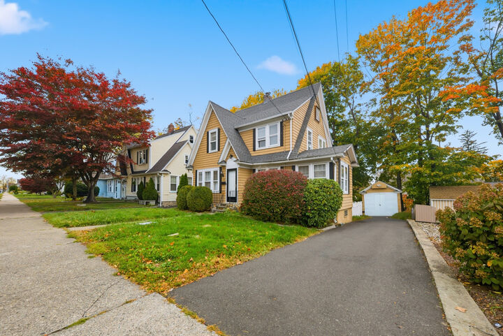 Property Photo:  1275 Capitol Avenue  CT 06606 