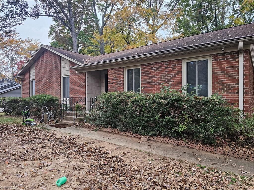 Property Photo: 711 Bundaberg Lane NC 27045