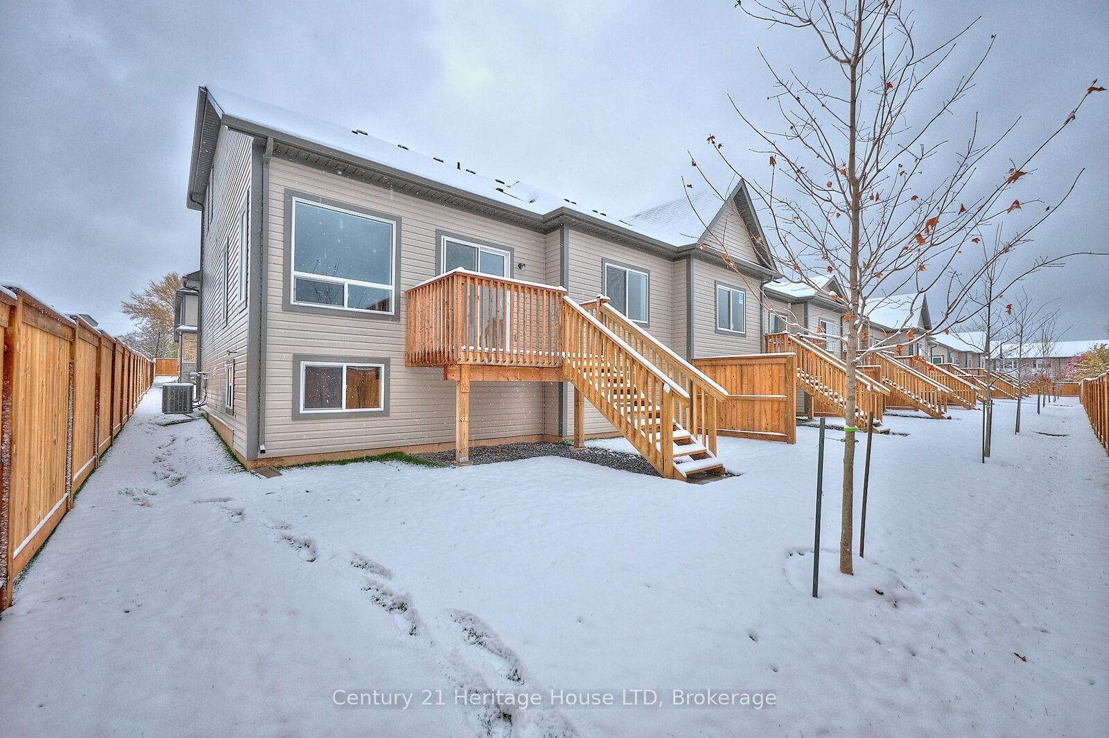 Property Photo: 397 Garrison Road 14 ON L2A 1N1