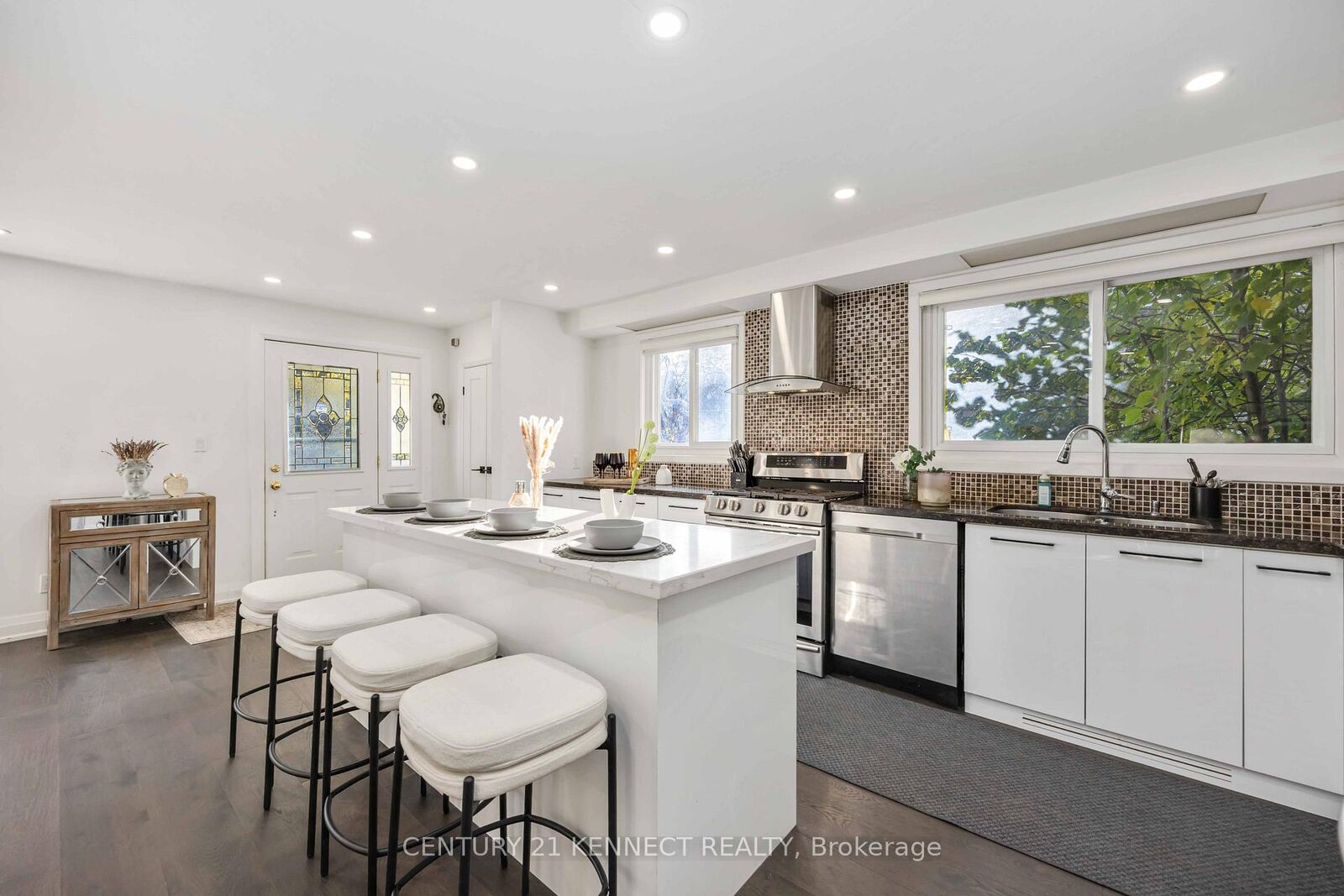 Property Photo:  36 Summerside Crescent  ON M2H 1X1 