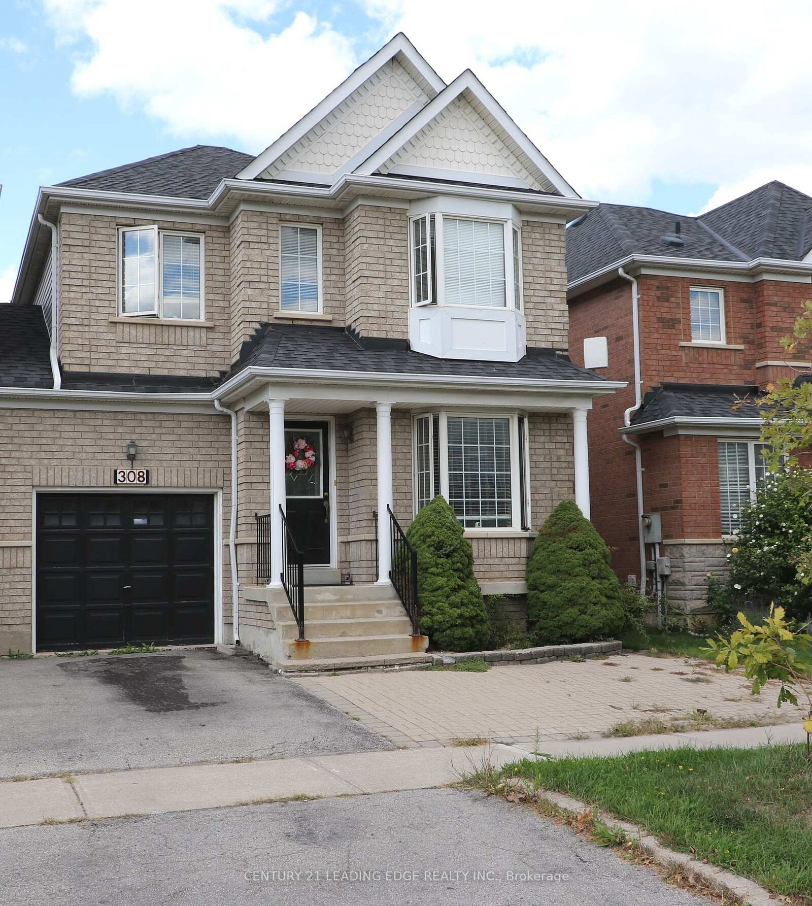 Property Photo: 308 Castlemore Avenue ON L6C 2R5